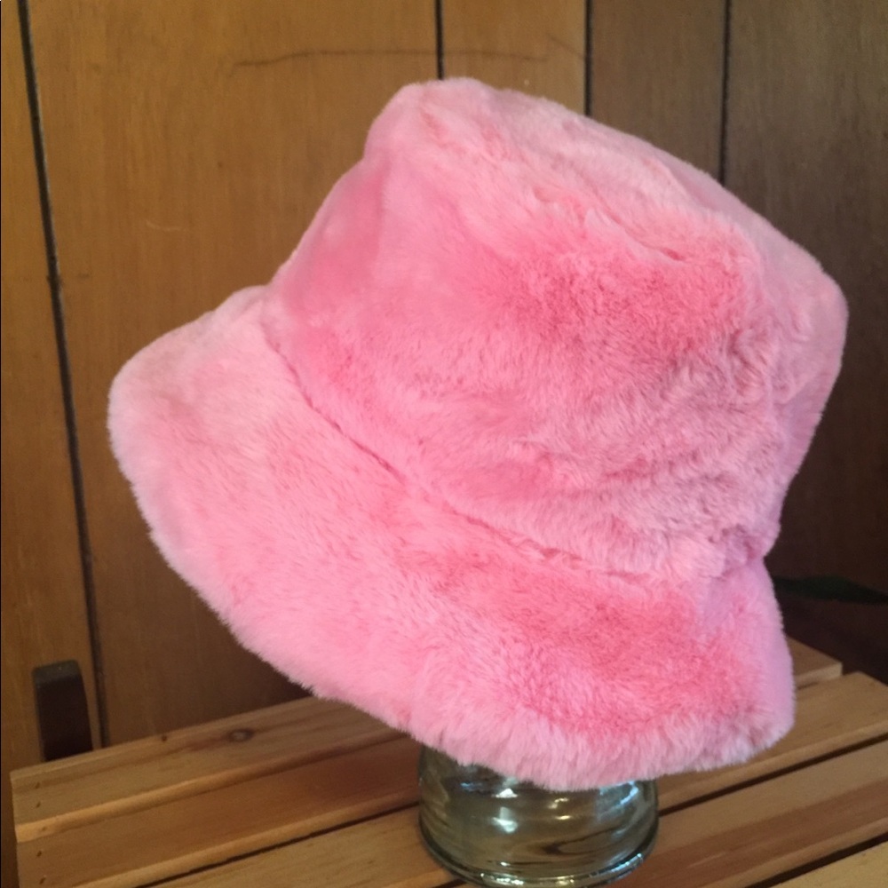 Powder Pink Faux Fur Bucket Hat - Picture 9 of 11